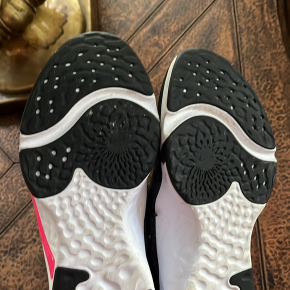 Women’s Nike Renew In-Season TR 11 Trainers US SIZE 8.5 / UK 6/ EURO 40. - Picture 8 of 12